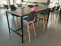 Satelliet bartafel met 4 “crassevig” design barkrukken - afbeelding 4 van  6