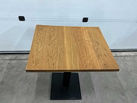 Satelliet eikenhouten restauranttafel - afbeelding 1 van  2