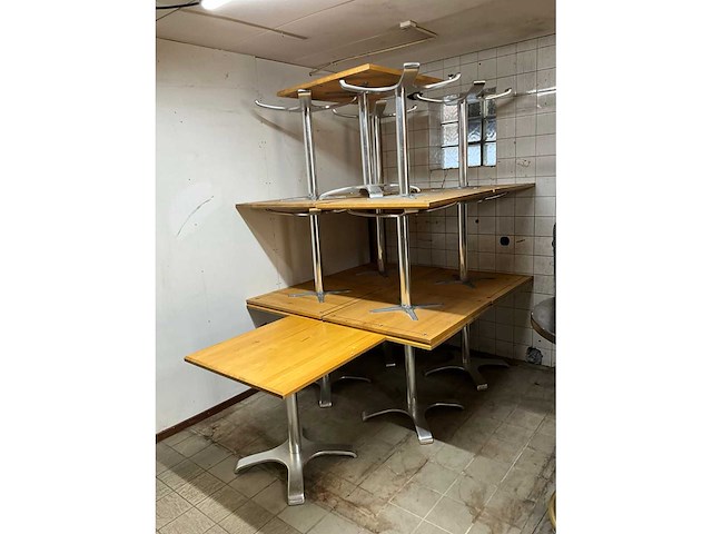 Satelliet restauranttafels (14x) - afbeelding 2 van  8
