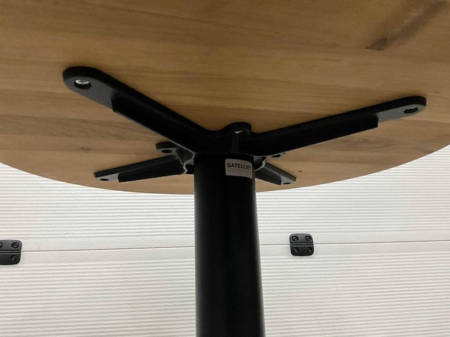 Satelliet restauranttafels (3x) - afbeelding 5 van  7