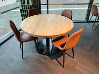 Satelliet rond eettafel met stoelen - afbeelding 1 van  3