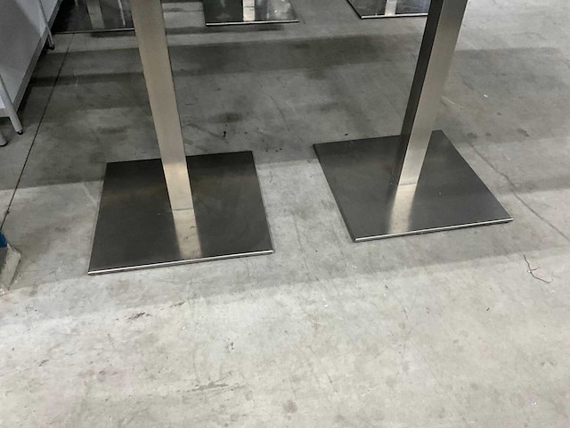 Satelliet statafel - afbeelding 3 van  5