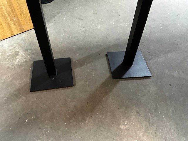 Satelliet statafel - afbeelding 3 van  7