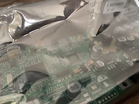 Satellite tv control board, raymarine, 45stv (r70076), groen, 2026 - afbeelding 3 van  5