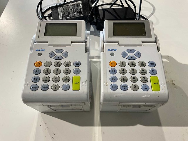 Sato - th208 - labelprinter (2x) - afbeelding 1 van  2