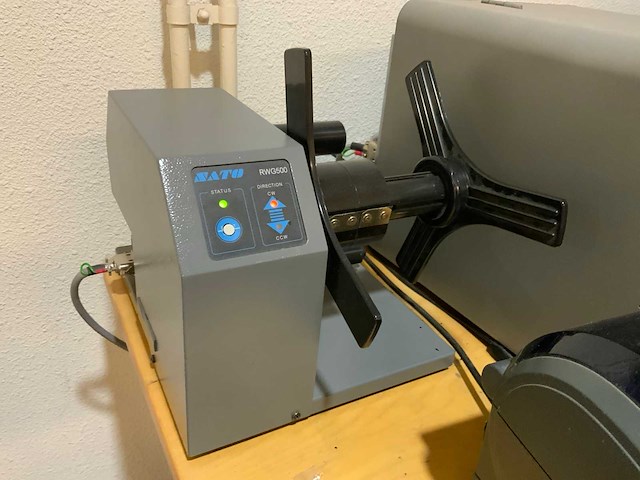 Sato rwg500 etikettenoproller - afbeelding 1 van  4