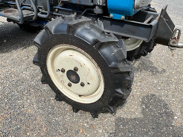 Satoh st-1510d 4wd minitractor - afbeelding 4 van  22