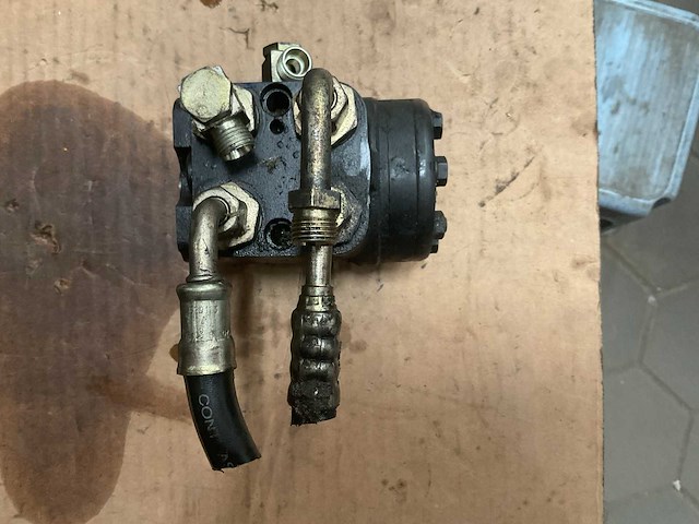 Sauer danfoss ospc 100 ls hydraulische stuurklep - afbeelding 3 van  4