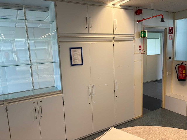 S+b - laboratorium kastenwand - afbeelding 4 van  8