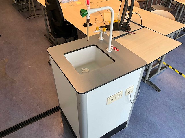 S+b - laboratorium werkstation - afbeelding 6 van  6