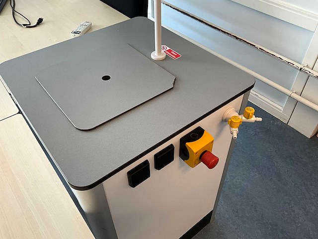 S+b - laboratorium werkstation - afbeelding 5 van  7