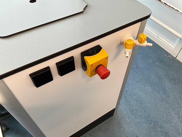 S+b - laboratorium werkstation - afbeelding 7 van  7