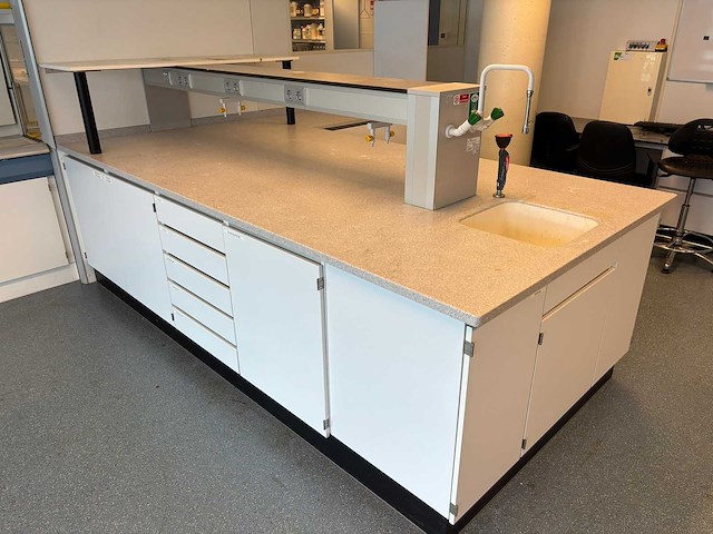 S+b - laboratorium werktafel - afbeelding 5 van  7