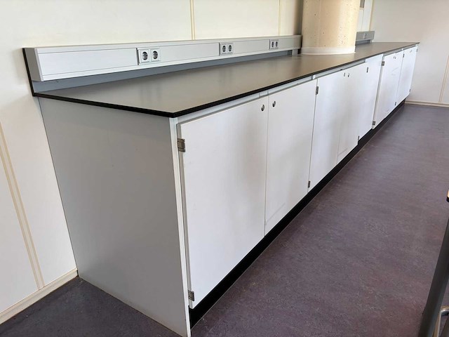 S+b - laboratorium werktafel - afbeelding 2 van  5