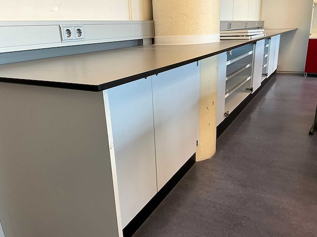 S+b - laboratorium werktafel - afbeelding 5 van  7