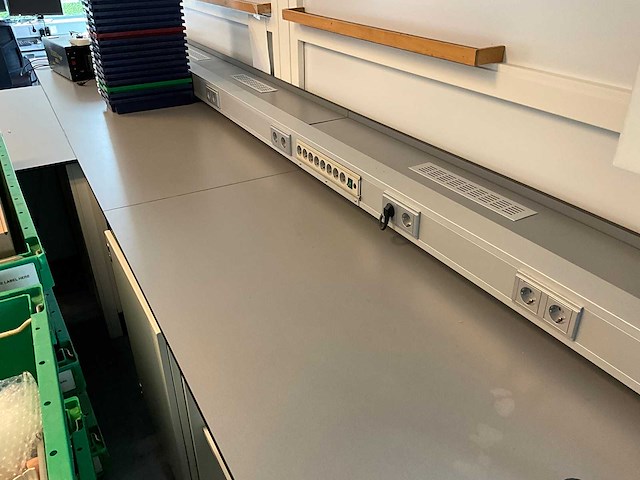 S+b - laboratorium werktafel - afbeelding 4 van  7