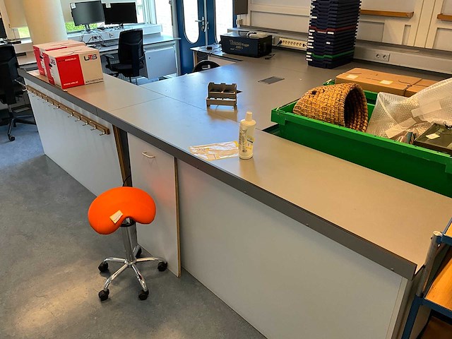 S+b - laboratorium werktafel - afbeelding 5 van  7