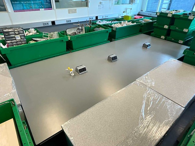 S+b - practicumtafel - afbeelding 1 van  4