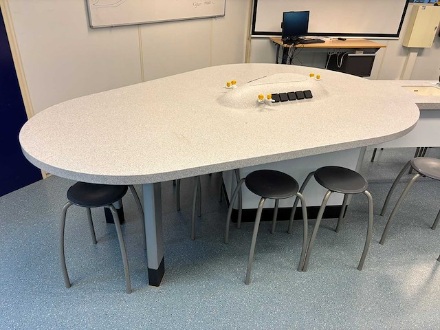 S+b - saturn light 1 - practicumtafel - afbeelding 3 van  10
