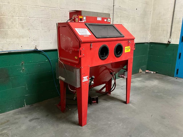 Sbc 420 zandopblaaskabinet - afbeelding 1 van  8