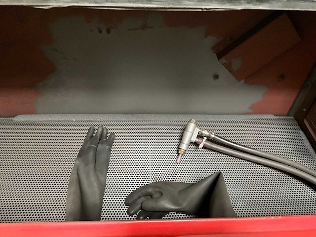 Sbc 420 zandopblaaskabinet - afbeelding 5 van  8