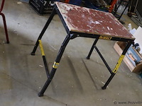 Sbd dewalt opvouwbare werktafel - afbeelding 1 van  6