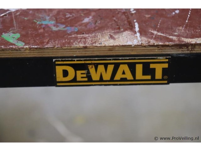 Sbd dewalt opvouwbare werktafel - afbeelding 4 van  6