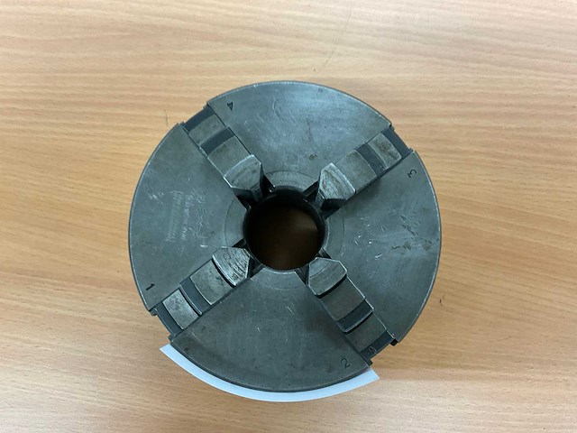 Sca 150 mm zelfcentrerend 4-klauwplaat - afbeelding 3 van  5