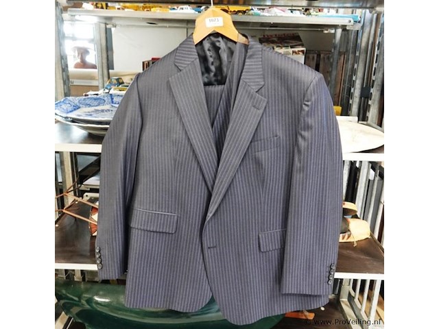 Scabal met hoogwaardig vakmanschap en gebruik van zeer luxe stoffen gemaakt maatpak - afbeelding 5 van  5