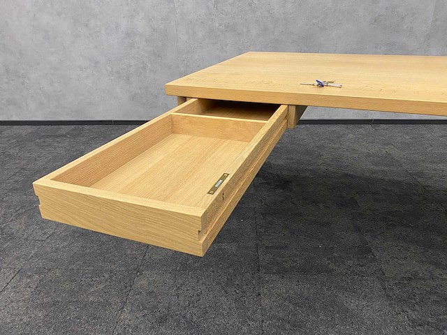 Scandinavisch design bureau 180x100 - afbeelding 14 van  24