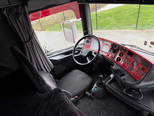 Scania - 164.480 - v8 - retarder - 2003 - vrachtwagen - afbeelding 19 van  40