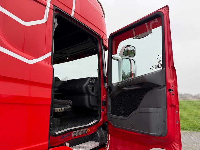 Scania - 164.480 - v8 - retarder - 2003 - vrachtwagen - afbeelding 21 van  39