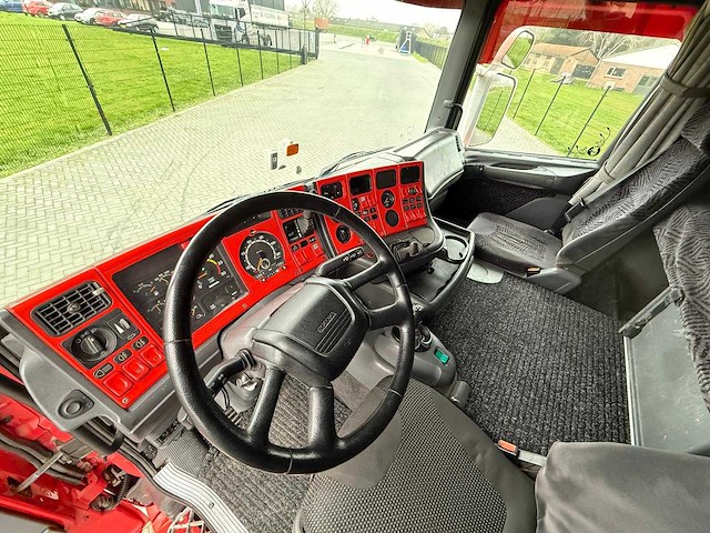Scania - 164.480 - v8 - retarder - 2003 - vrachtwagen - afbeelding 24 van  39