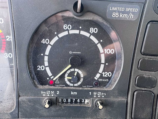 Scania - 2000 - - vrachtwagen - afbeelding 1 van  2