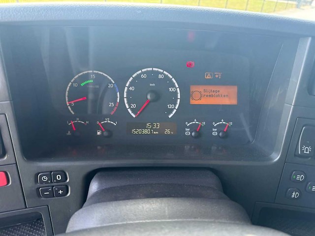 Scania - 2007 - r500 - steering pusher - manuel - retarder - leather - topline - vrachtwagen - afbeelding 15 van  28