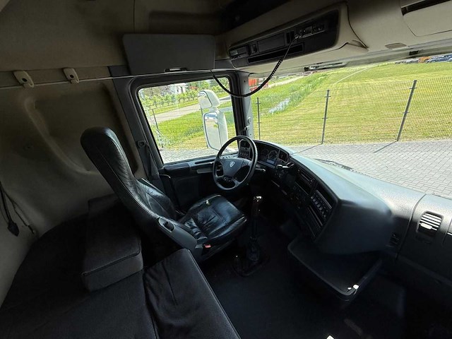 Scania - 2007 - r500 - steering pusher - manuel - retarder - leather - topline - vrachtwagen - afbeelding 17 van  29