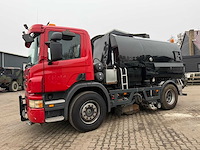 Scania - 2007 - veegmachine - vrachtwagen - afbeelding 8 van  19