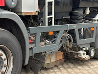 Scania - 2007 - veegmachine - vrachtwagen - afbeelding 9 van  19