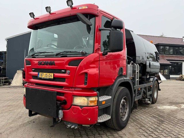Scania - 2007 - veegmachine - vrachtwagen - afbeelding 10 van  19
