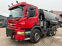 Scania - 2007 - veegmachine - vrachtwagen - afbeelding 1 van  19