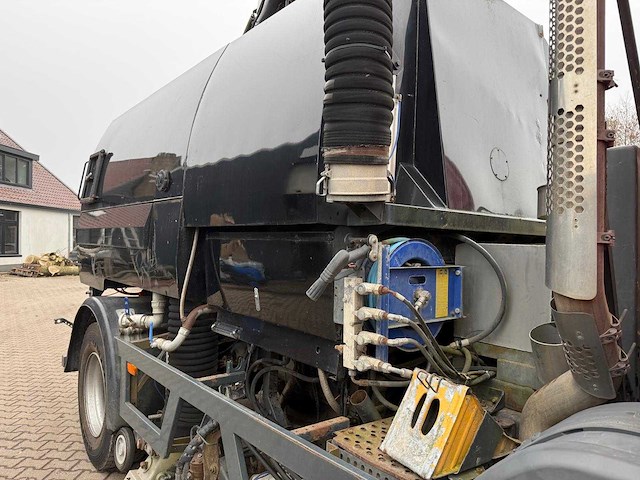 Scania - 2007 - veegmachine - vrachtwagen - afbeelding 16 van  19