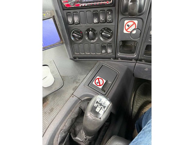 Scania - 2007 - veegmachine - vrachtwagen - afbeelding 19 van  19