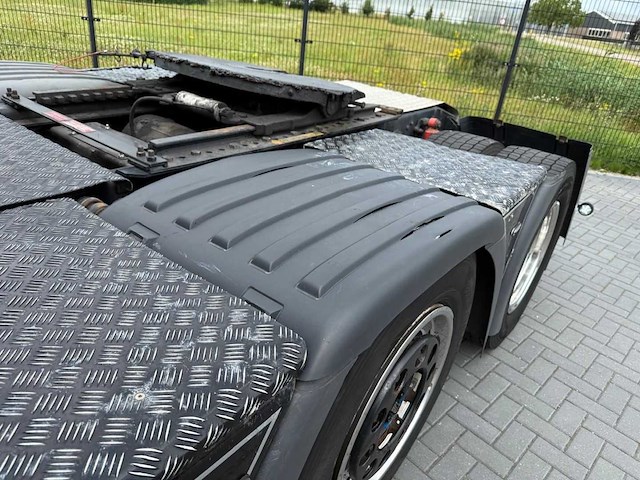 Scania - 2008 - r500 - steering pusher - leather - retarder - open exhaust - 16-bhx-7 - vrachtwagen - afbeelding 8 van  28