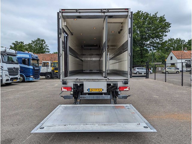 Scania - 2012 - p230 - vrachtwagen - afbeelding 7 van  49
