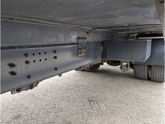 Scania - 2012 - p230 - vrachtwagen - afbeelding 8 van  49