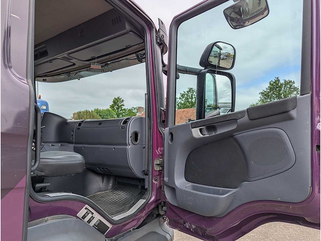 Scania - 2012 - p230 - vrachtwagen - afbeelding 21 van  49