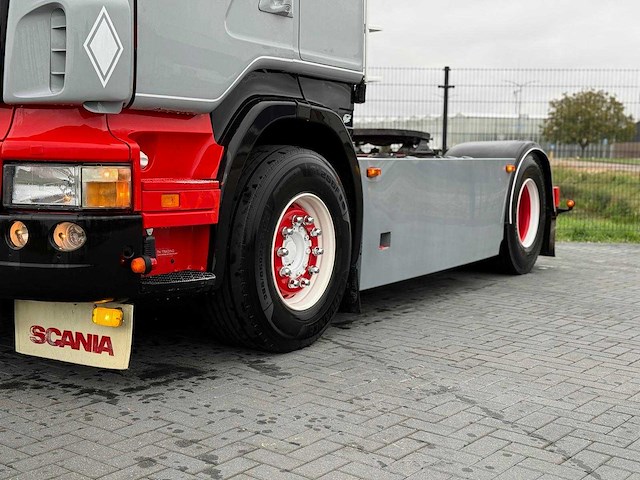 Scania - 2012 - r560 v8 - vrachtwagen - show - top - leren stoelen - retarder - handgeschakeld - afbeelding 20 van  24