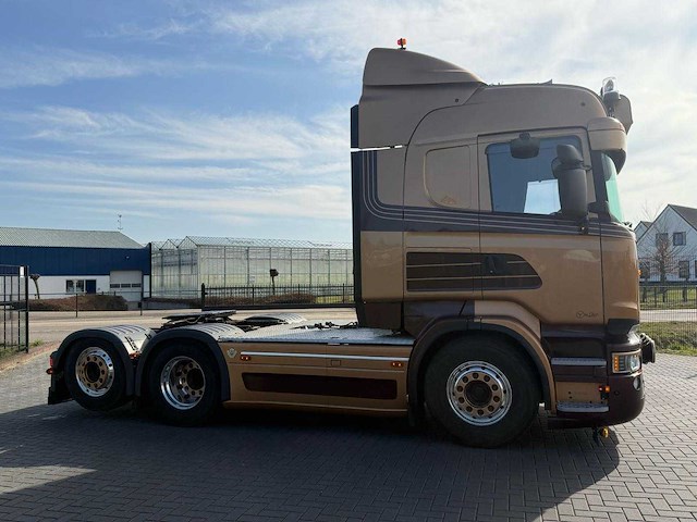 Scania - 2013 - r730 - 61-bst-4 - v8, showtruck vollucht, retarder, hydrauliek, boogie, alu wielen, leer - afbeelding 2 van  33