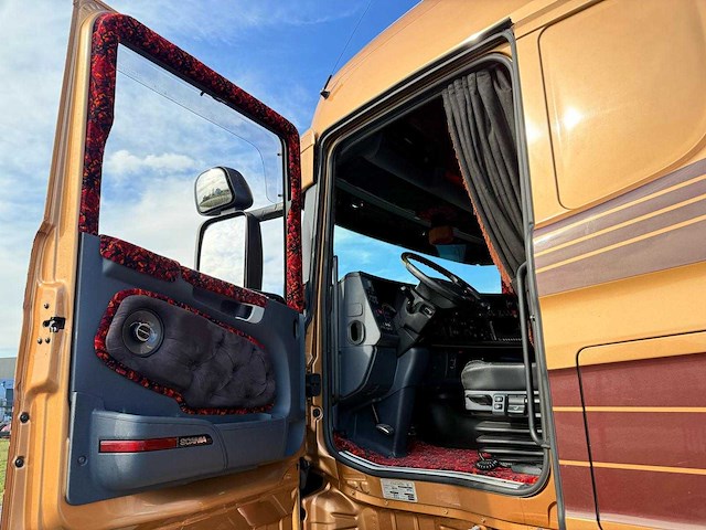 Scania - 2013 - r730 - 61-bst-4 - v8, showtruck vollucht, retarder, hydrauliek, boogie, alu wielen, leer - afbeelding 13 van  33