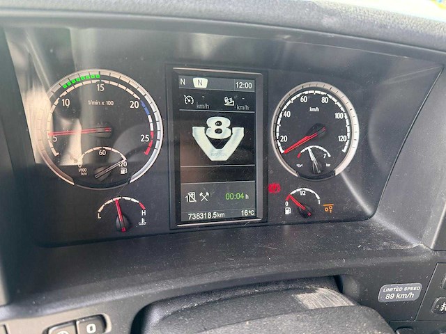 Scania - 2013 - r730 - 61-bst-4 - v8, showtruck vollucht, retarder, hydrauliek, boogie, alu wielen, leer - afbeelding 16 van  33